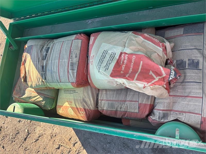 Greenlee of (2) Greenlee Job Site Box مكونات أخرى