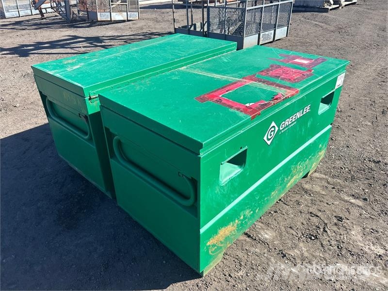 Greenlee of (2) Greenlee Job Site Box مكونات أخرى