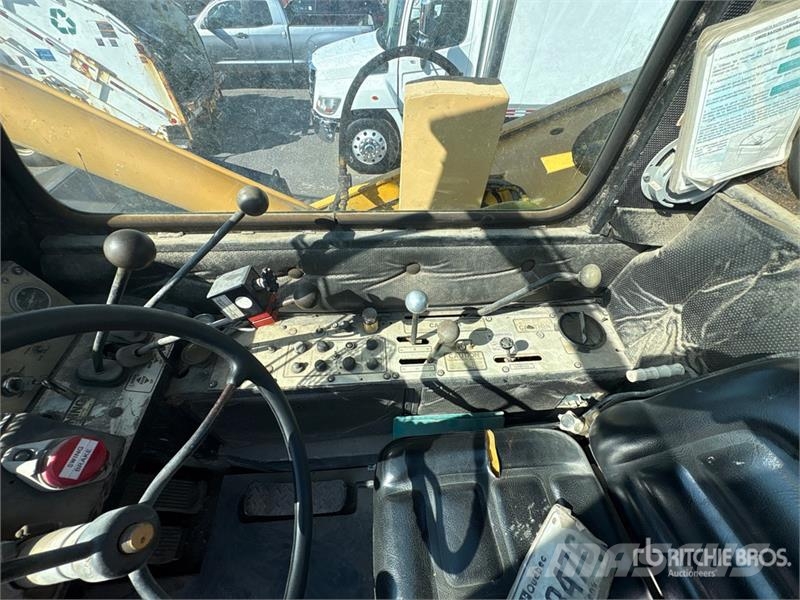 Grove RT65S Ruw terrein kranen