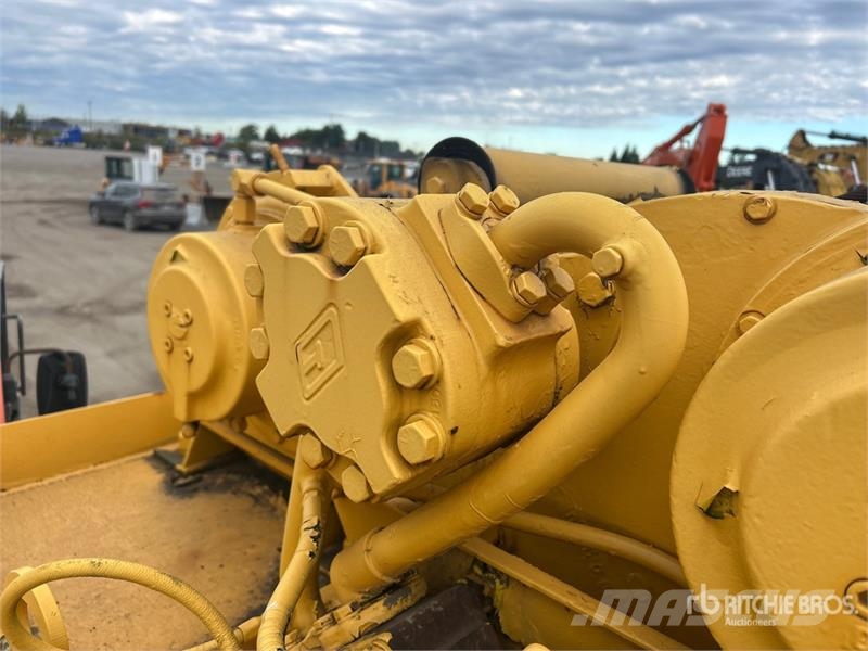Grove RT65S رافعات الطرق الوعرة