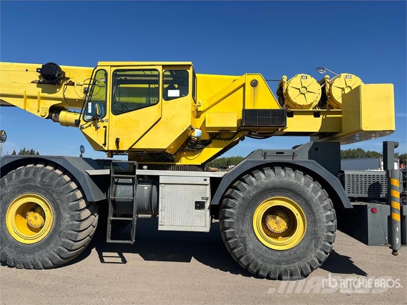 Grove RT760E Rough terrain cranes