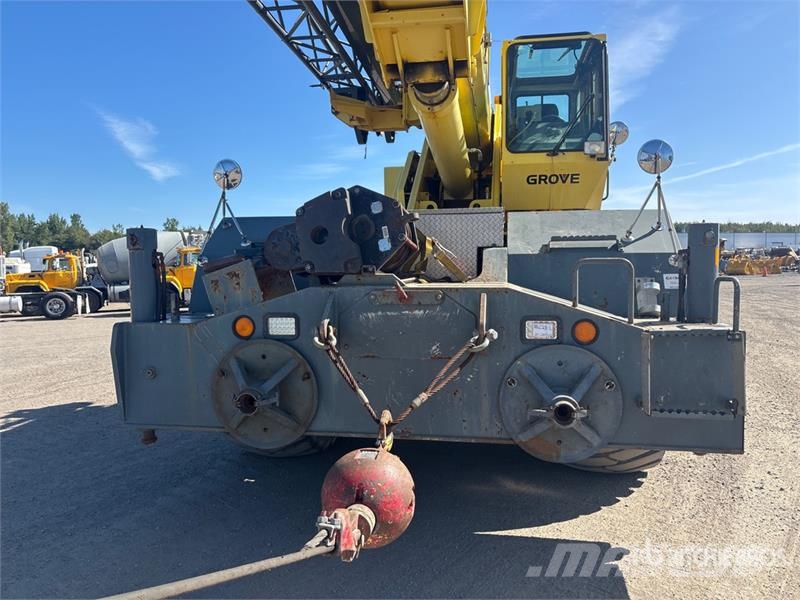 Grove RT760E Rough terrain cranes