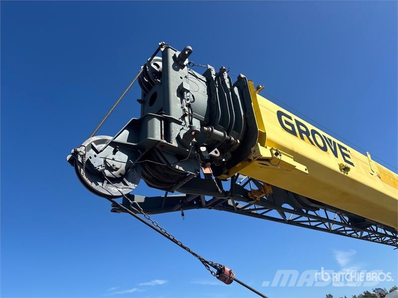 Grove RT760E Rough terrain cranes