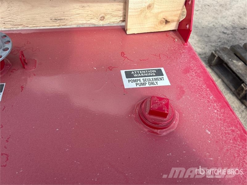 Guardian Tanks 449 L Skid Mounted Steel Gasoline T 연료 및 첨가제 탱크