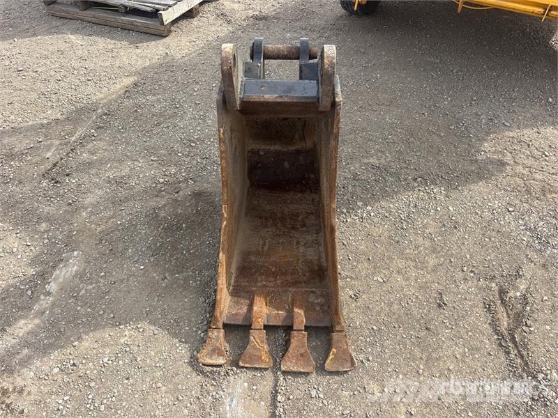  H & H &  16 in Digging Backhoe Rear Bucket - Fits  Kašike / Korpe