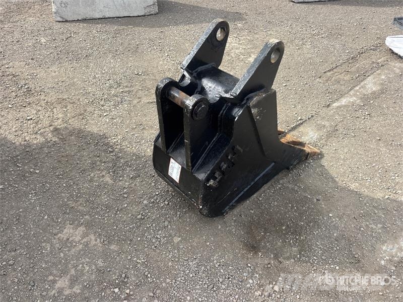  H & H &  16 in Q/C Backhoe Loader Bucket - Fits Jo دلاء