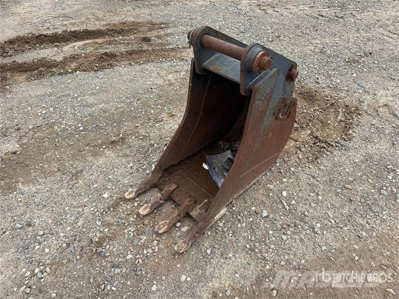  H & H &  16 in Q/C Digging Backhoe Rear Bucket - F 挖斗