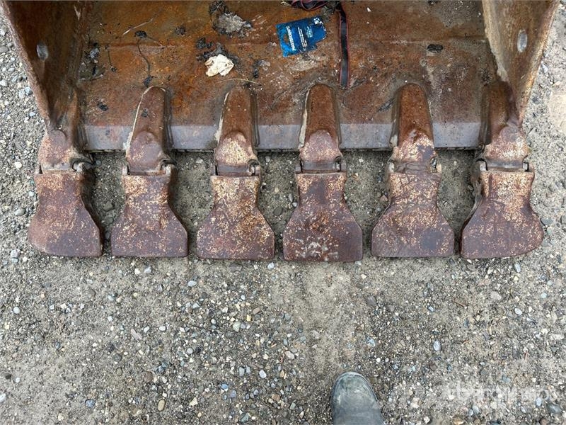 H&H 48 in Q/C Digging Excavator Bucket 鏟斗