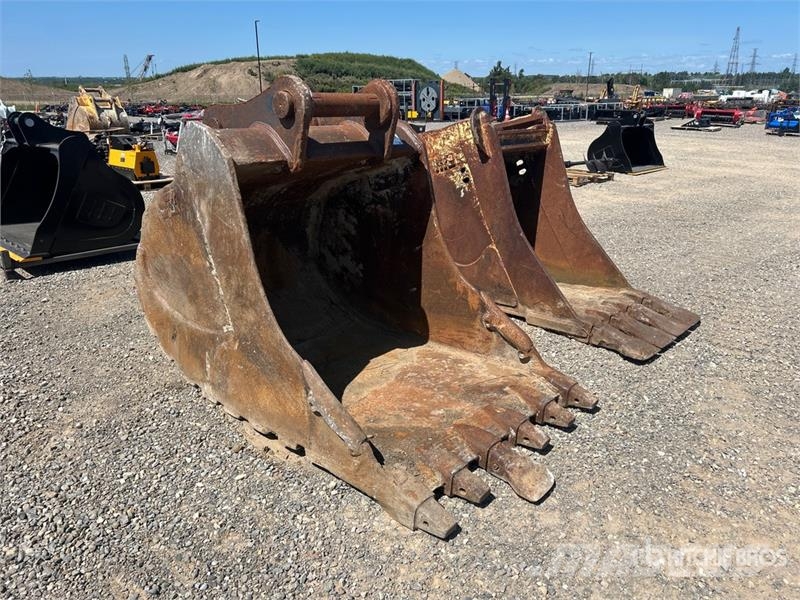 H & H & 51 in Excavator Bucket Godet