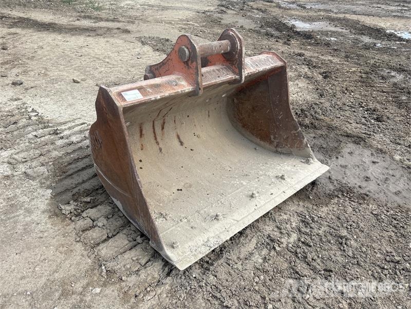  H & H &  60 in Cleanup Excavator Bucket Kanalak