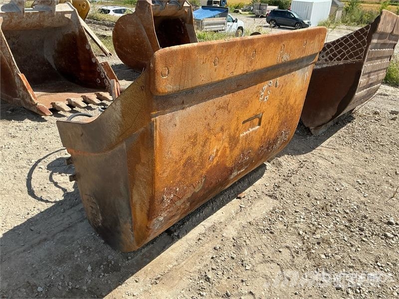  H & H &  71 in ydraulic Tilting Excavator Bucket Žlice