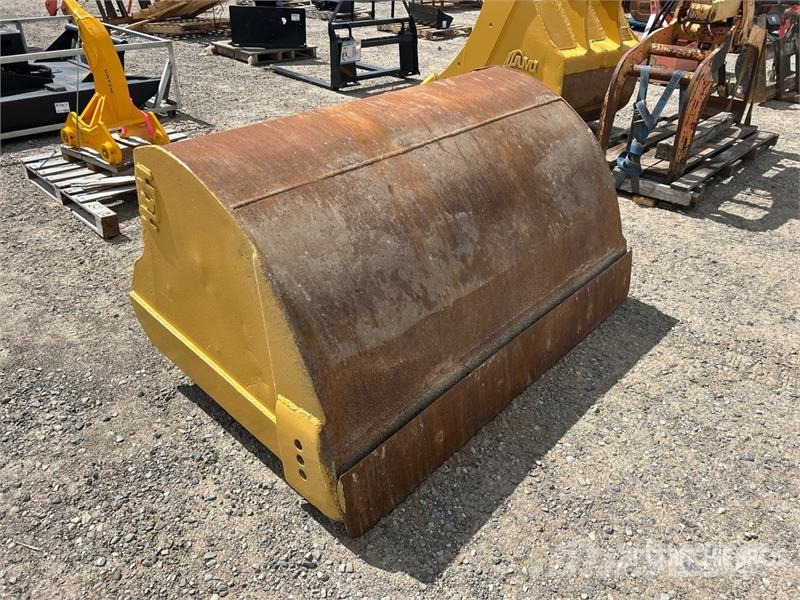  H & H &  72 in Cleanup Excavator Bucket - Fits Cat 挖斗