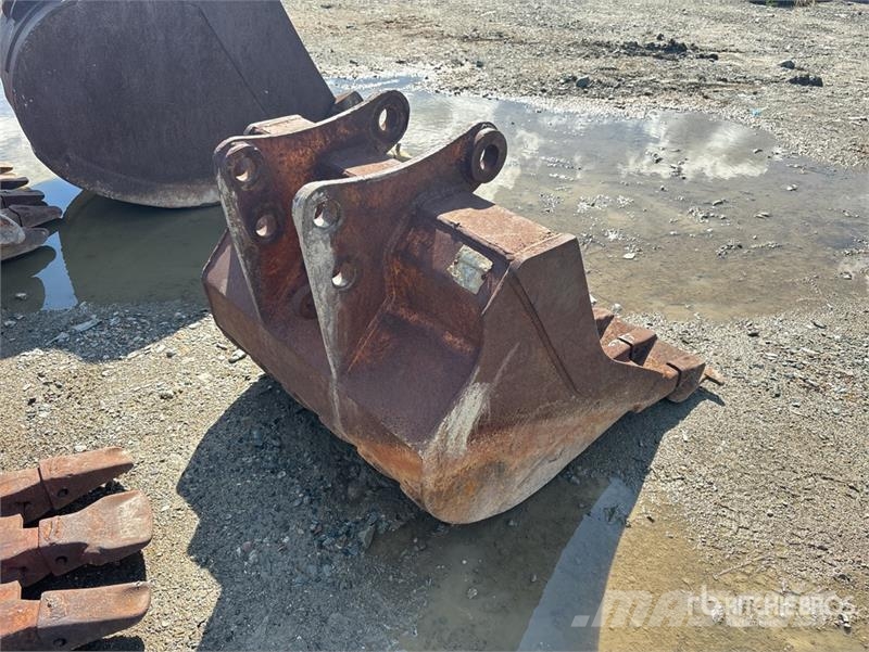 H & H & Digging 36 in Bucket Kanalak