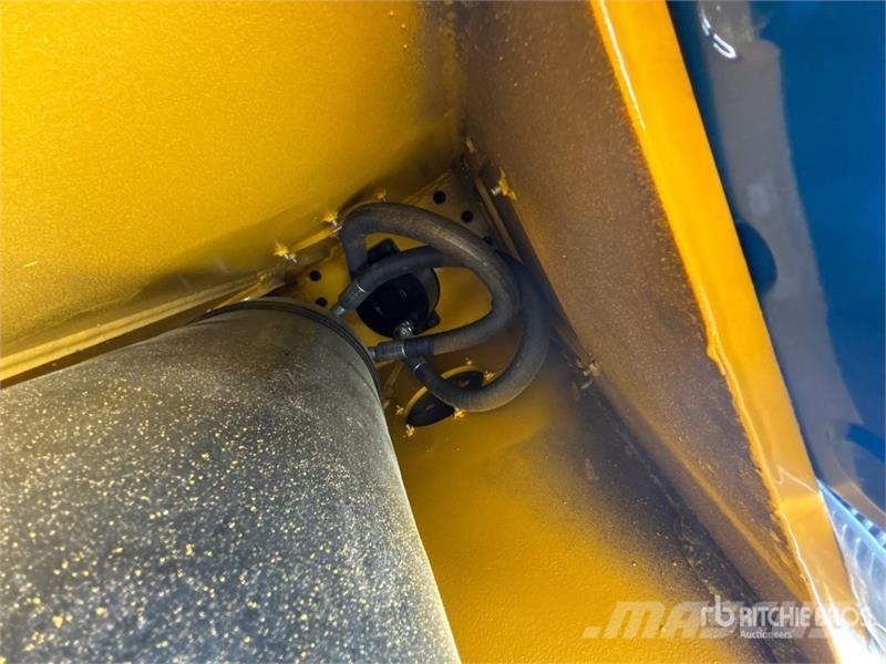 H&W HW280RT Demolition Shear - Fits Excavator 20 - 28 Cisailles