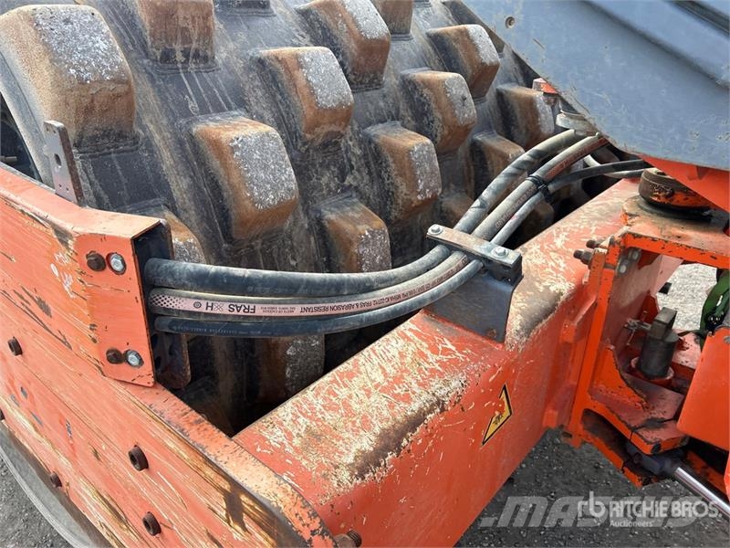 Hamm 3411P Padfoot Drum Compactor Walzenzüge