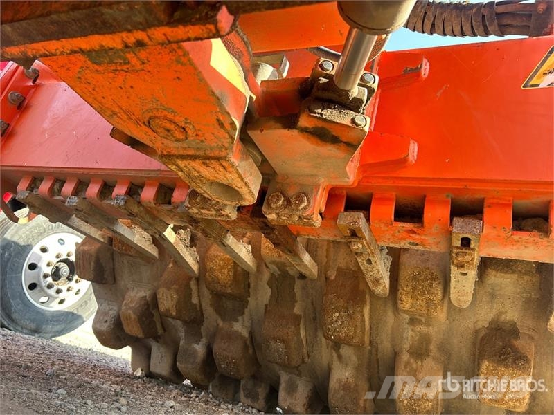 Hamm 3411P Padfoot Drum Compactor Ühe trumliga rullid