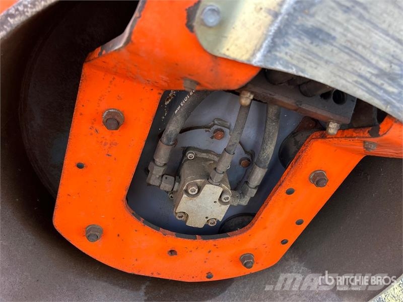 Hamm HD120VV Double Drum Roller Divvalču grunts veltņi