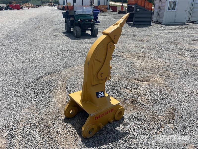 Handy C336 48 in Excavator Ripper (Unused) Aufreisser