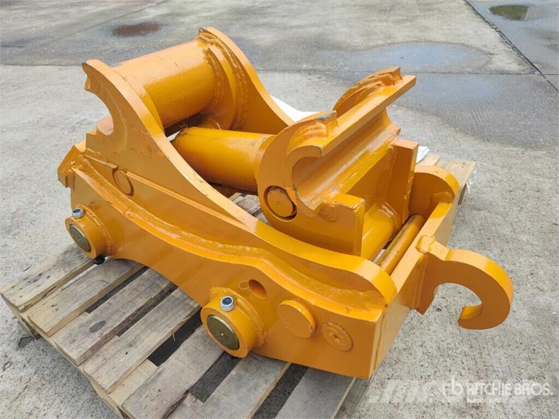 Handy HEC320 Excavator Coupler - Fits Cat 320 (Unused) Ātrie savienotāji