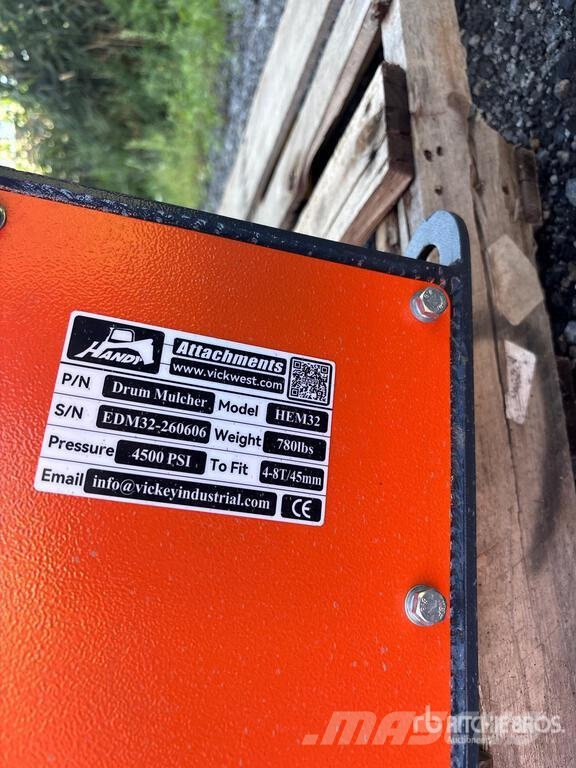 Handy HEM32 36 in Q/C Excavator Mulcher - Fits 4 - 8 ton Інше обладнання