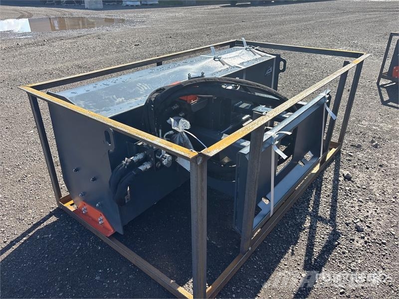 Handy HNSB72 72 in Skid Steer Snowblower (Unused) قاذفات الجليد