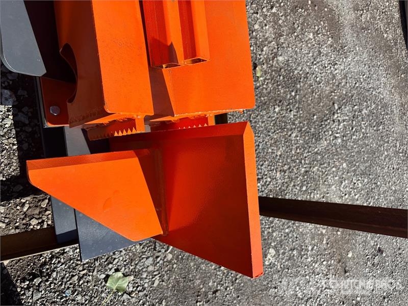 Handy HSFP27 Skid Steer Firewood Processor Інше обладнання