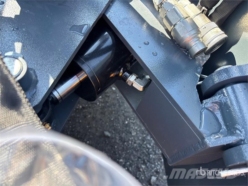 Handy HSNC78 78 in Skid Steer Power Rake (Unused) Kreiselheuer/-wender