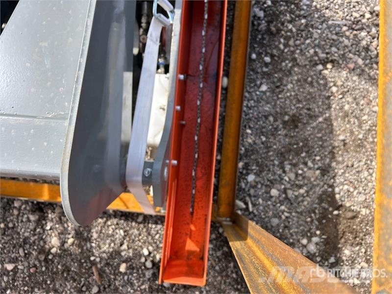 Handy HZMJ26 45 in Skid Steer Grapple Saw (Unused) Overige componenten