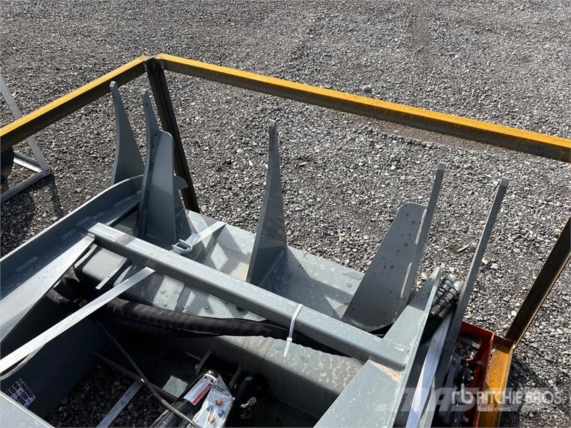 Handy HZMJ26 45 in Skid Steer Grapple Saw (Unused) Overige componenten