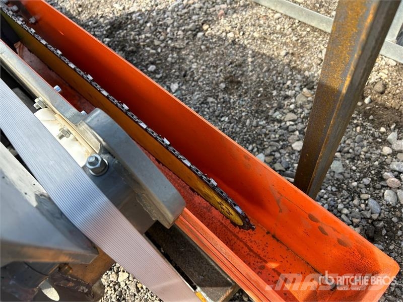 Handy HZMJ26 45 in Skid Steer Grapple Saw (Unused) Overige componenten