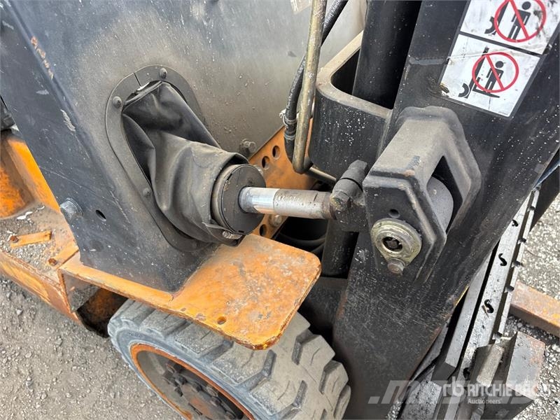 Hangcha RM26 3100 lb Cushion Tire Forklift Autokrāvēji - citi