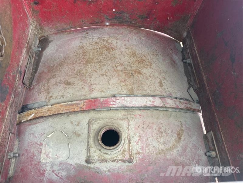  Hassco 2200 L Portable Steel Diesel Fuel Tank Depósitos de combustible y aditivos