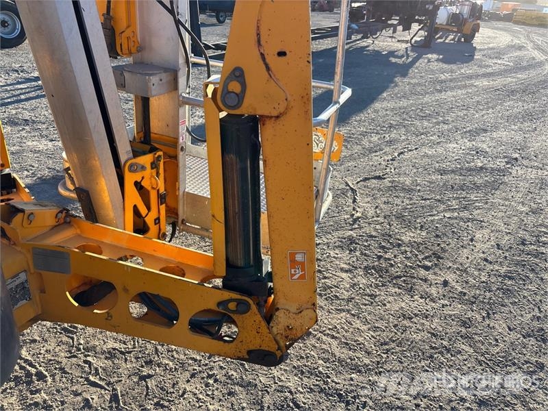 Haulotte 5533A Towable Lift Прицепные подъёмники