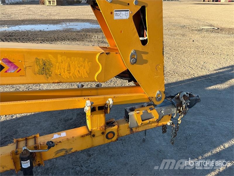 Haulotte 5533A Towable Lift Прицепные подъёмники