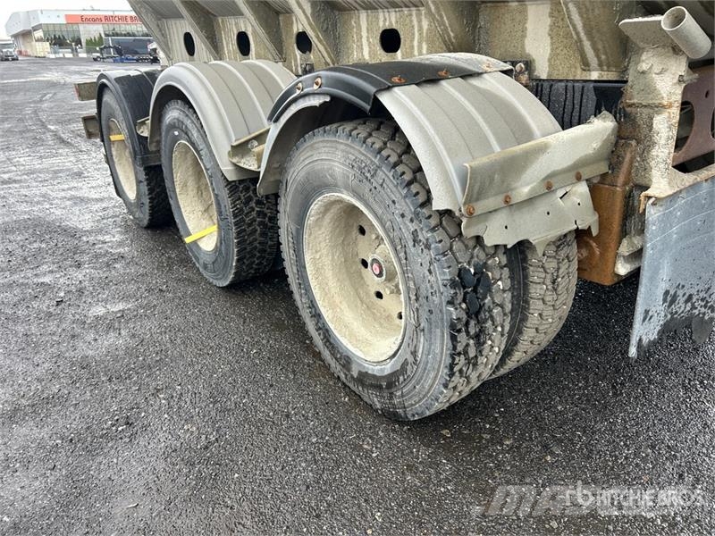 Heil 10000 gal Tri/A Tanker Trailer Tankanhänger