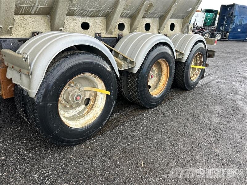 Heil 10000 gal Tri/A Tanker Trailer Tankanhänger