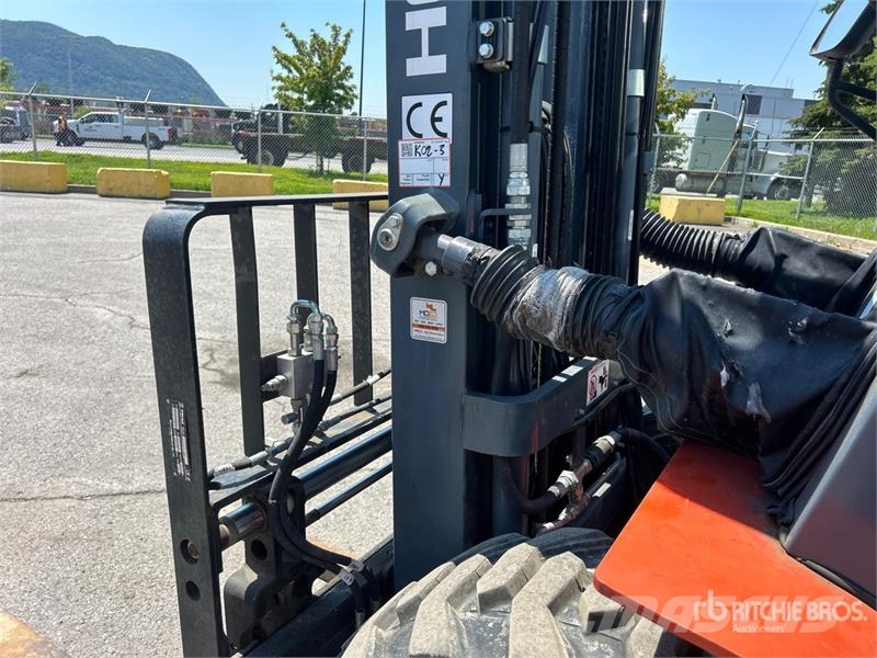 Heli CPCD35-KUY 4620 lb 4x2 Rough Terrain Forklift Maastotrukit