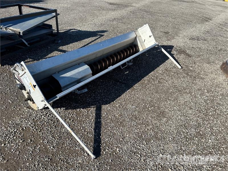 Henderson TGSX6X96XDDXSS Hydraulic 8 ft Tailgate S Kum ve tuz serpiciler