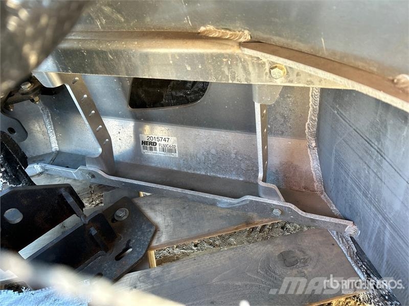Herd FL50C4-02 Aero Fairing Lightweight Truck Guar Muut