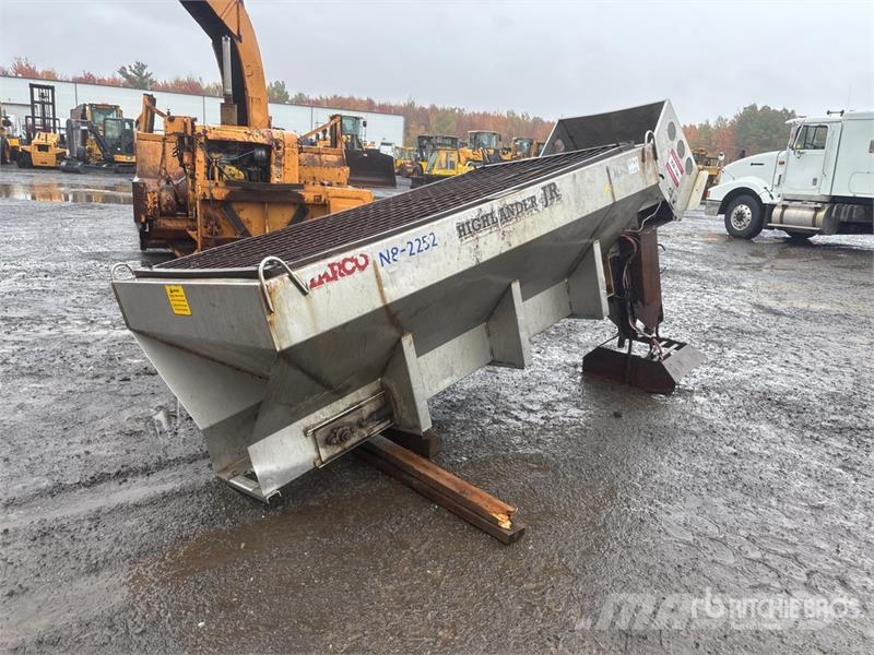  High Lander JR Stainless Steel Salt Spreader Hiekan- ja suolanlevittimet