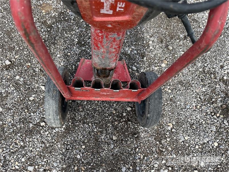 Hilti TE 3000-AVR Chisel ploughs