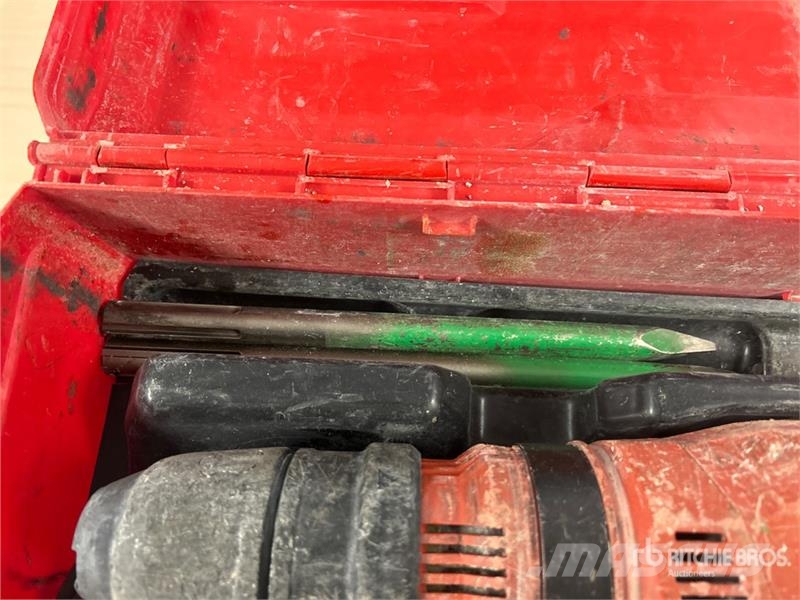 Hilti TE 70-ATC/AVR Rotary Hammer Sonstige Baumaschinen