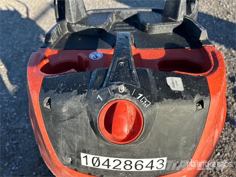 Hilti VC300-17X Dust Collector معدات البناء - غير ذلك