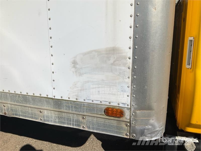 Hino 185 厢式货车