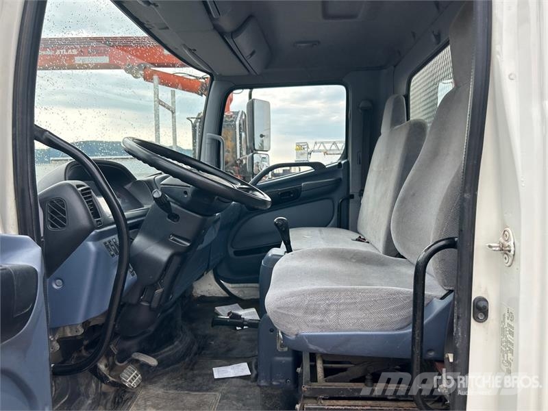 Hino 185 4x2 Flatbed Truck Camioane platforma/prelata