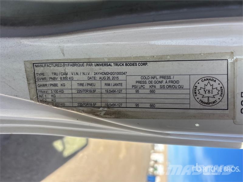 Hino 195 Kabine i unutrašnjost
