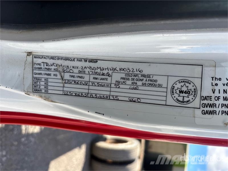 Hino 195 Kabine i unutrašnjost