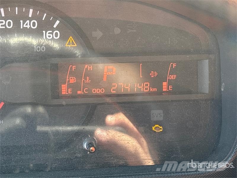Hino 195 Kabine i unutrašnjost