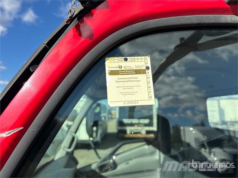 Hino 195 Kabine i unutrašnjost