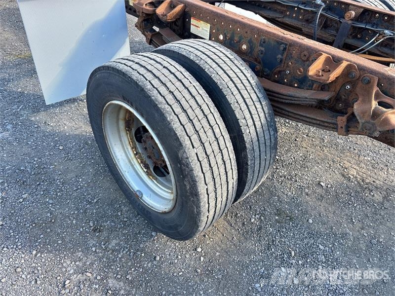 Hino 195 Kabine i unutrašnjost
